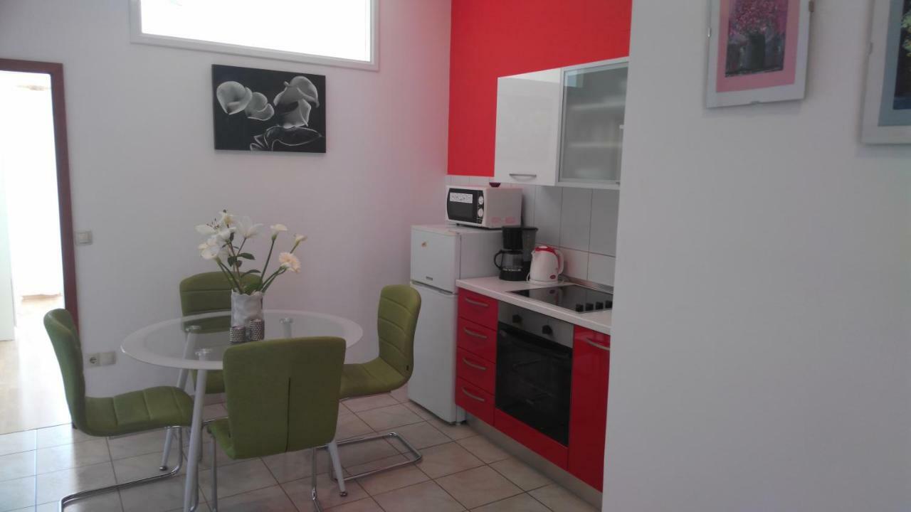 Apartments Zunic Трогір Екстер'єр фото