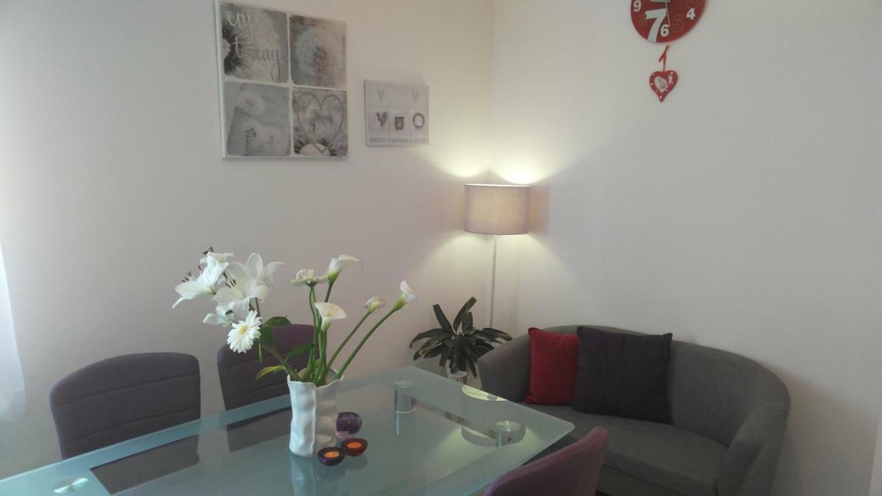 Apartments Zunic Трогір Екстер'єр фото