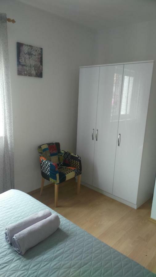 Apartments Zunic Трогір Екстер'єр фото